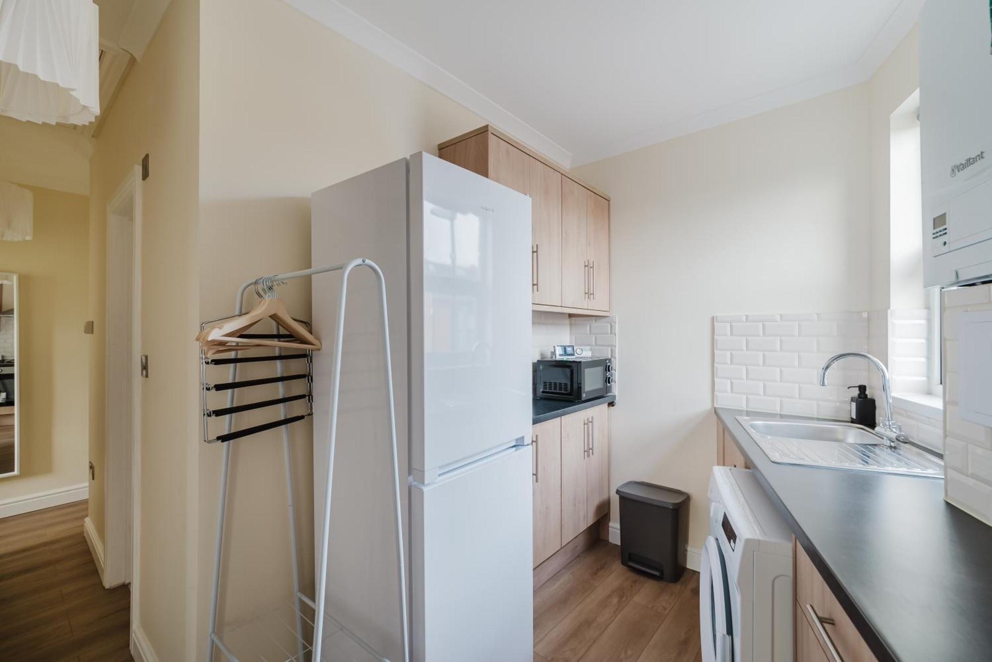 Modern Cosy Corner Flat 3 Bed And Loft Sleep 7 People Appartement Londen Buitenkant foto